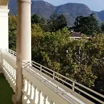 Penthouse Jolanda Meran-O