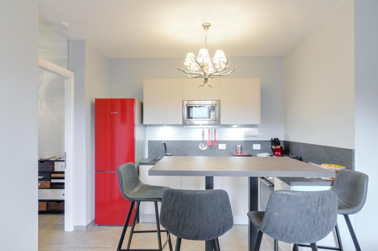 Penthouse Jolanda Meran-o *